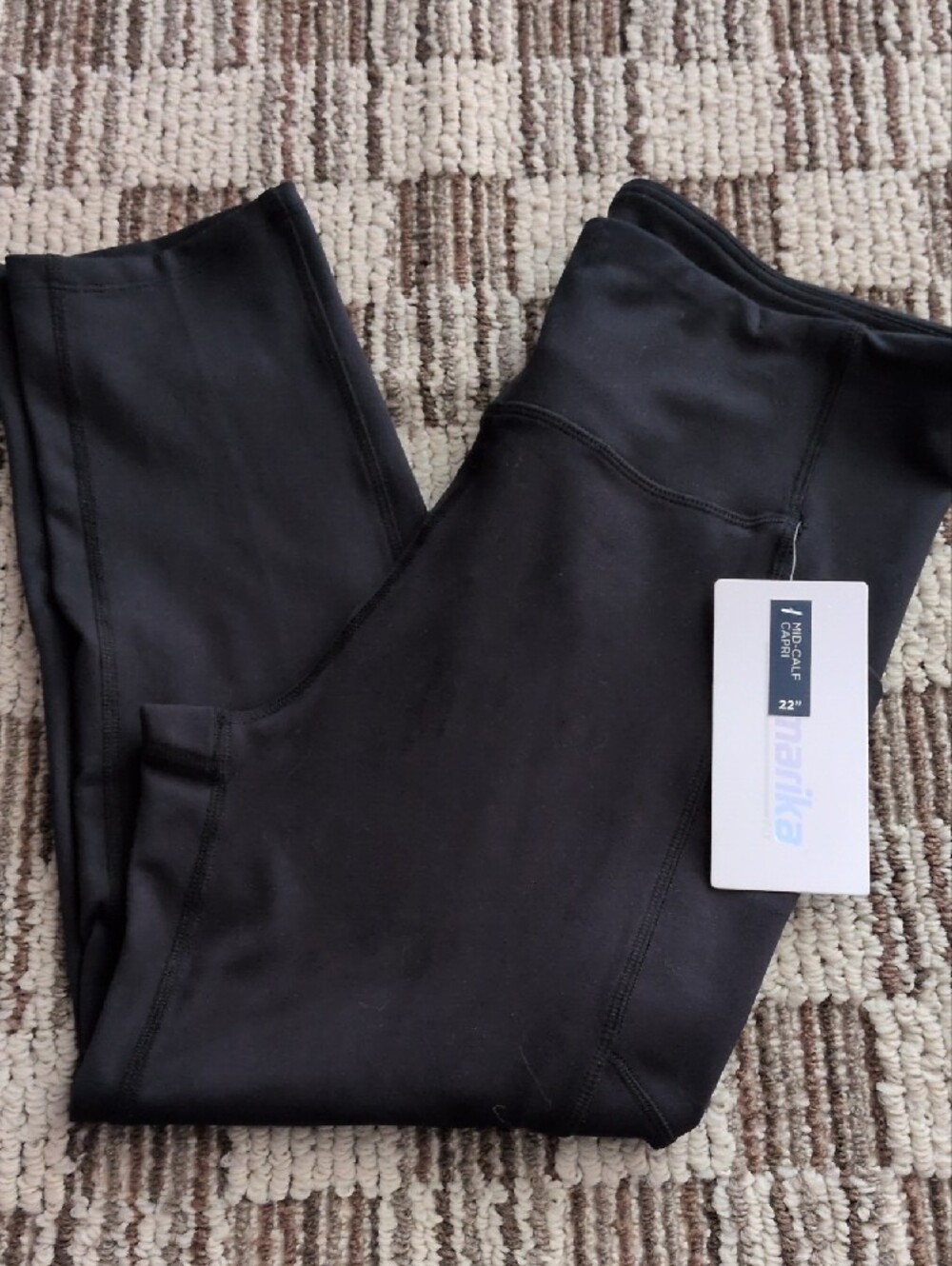 Marika Black Capri Leggings with Wide Waistband And Cell Phone Pocket 🖤🖤🖤🖤 - Picture 12 of 12